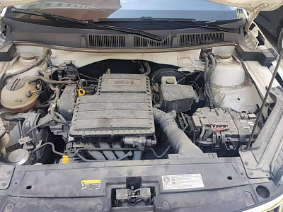 Skoda Kamiq 1.5 л 2021 г. Белый, пробег 46600 км