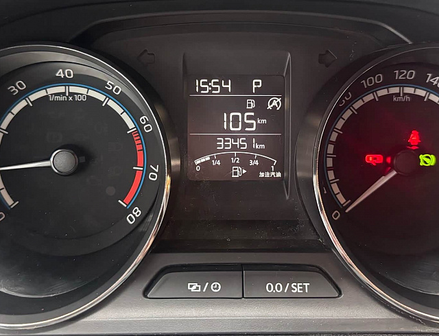 Skoda Kamiq 1.5 л 2022 г. Белый, пробег 33000 км