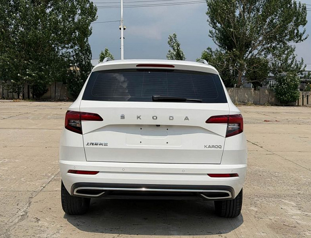 Skoda Karoq 1.4 л 2021 г. Белый, пробег 41000 км