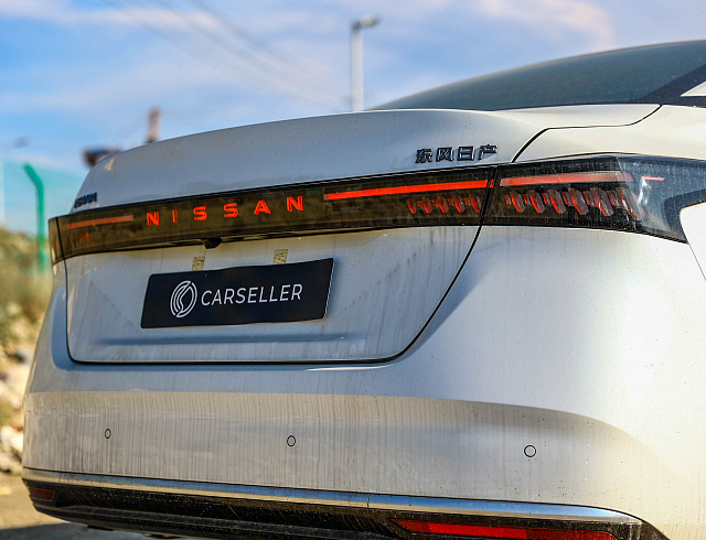 Nissan Teana 2.0