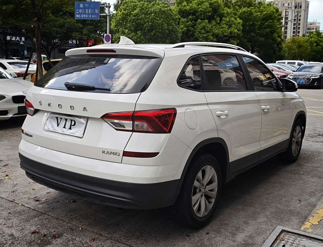 Skoda Kamiq 1.5 л 2021 г. Белый, пробег 19000 км