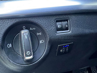 Skoda Kamiq 1.5 л 2023 г. Белый, пробег 34000 км
