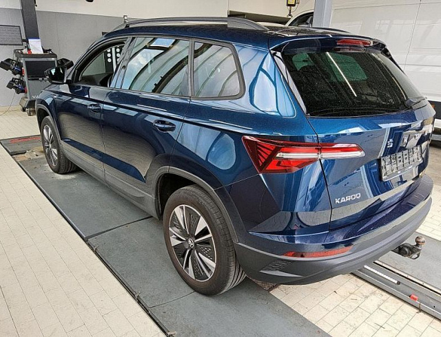 Skoda Karoq 2022 г. Синий, пробег 59229 км