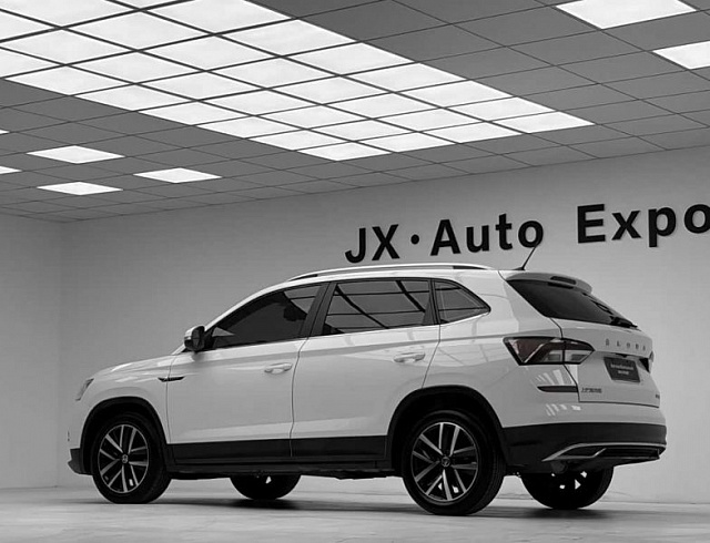 Skoda Kamiq 1.5 л 2022 г. Белый, пробег 22000 км