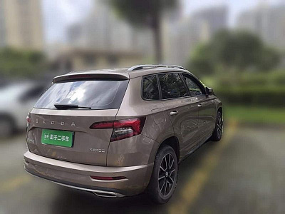 Skoda Karoq 1.4 л 2022 г. шампань/коричневый, пробег 14800 км