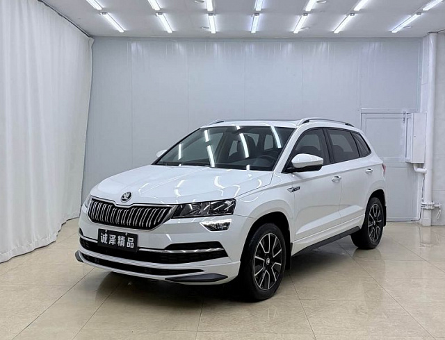 Skoda Karoq 1.4 л 2024 г. Белый, пробег 14000 км