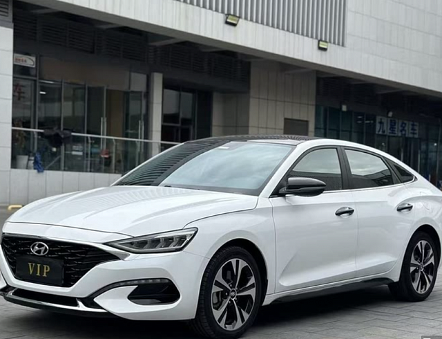 Hyundai Lafesta