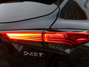Toyota Highlander черный 2026
