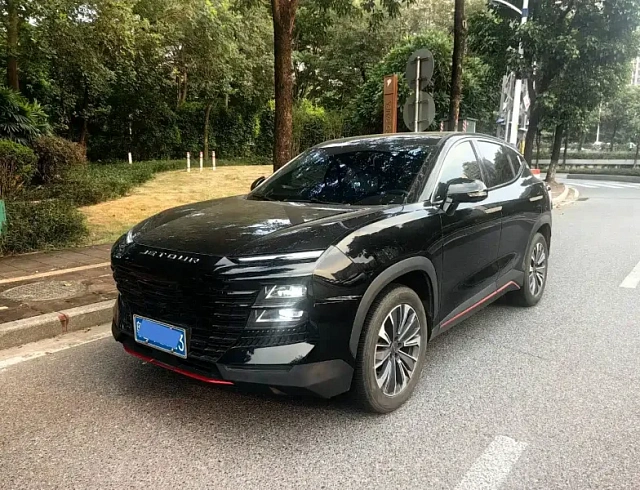 Jetour Jetour Dasheng 1.5 л 2024 г. Чёрный, пробег 25000 км