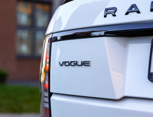 Land Rover Range Rover белый 2016