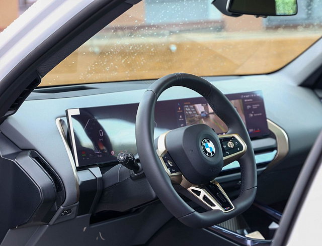 BMW X3 белый 2026