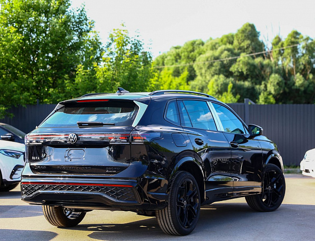 Volkswagen Tiguan черный 2026