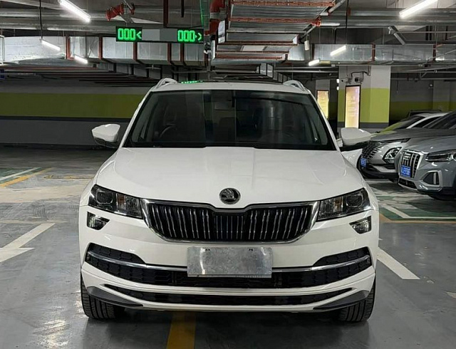 Skoda Karoq 1.4 л 2022 г. Белый, пробег 30000 км