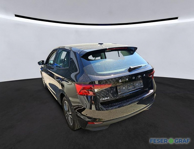 Skoda Fabia 2022 г. Чёрный, пробег 44710 км