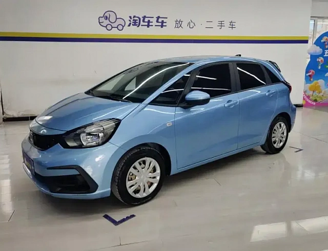 Honda Fit 1.5 л 2023 г. Голубой, пробег 45599 км
