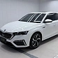 Skoda Octavia 1.4 л 2022 г. Белый, пробег 42000 км