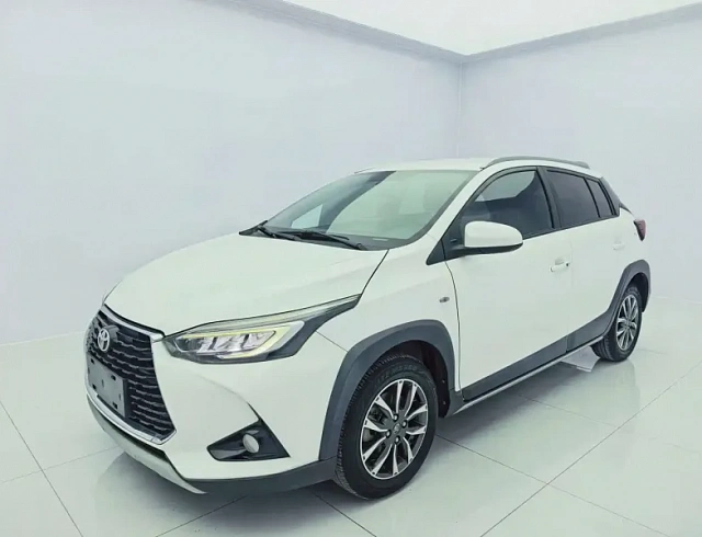 Toyota YARiS L Zhi Xuan 1.5 л 2022 г. Белый, пробег 29000 км