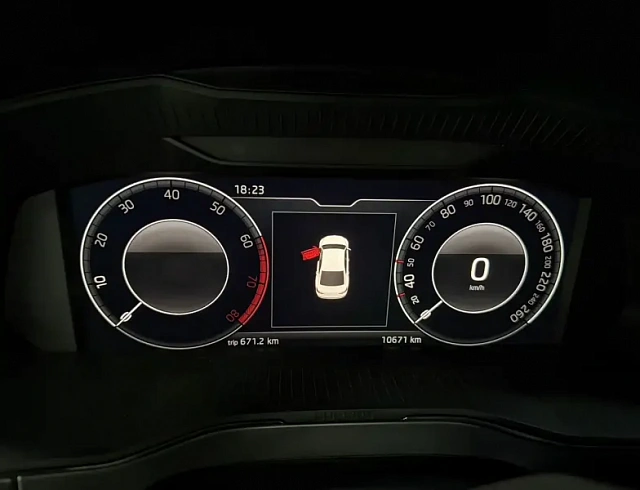 Skoda Superb 1.4 л 2025 г. Чёрный, пробег 10000 км