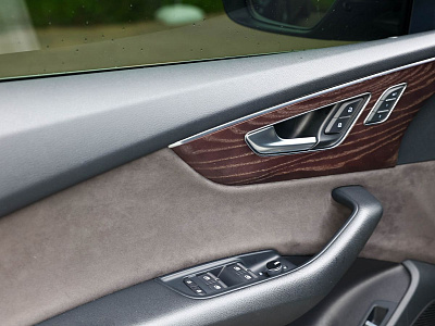 Audi Q8 белый 2018