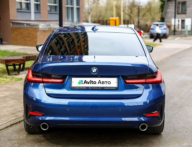 BMW 3 серии синий 2020