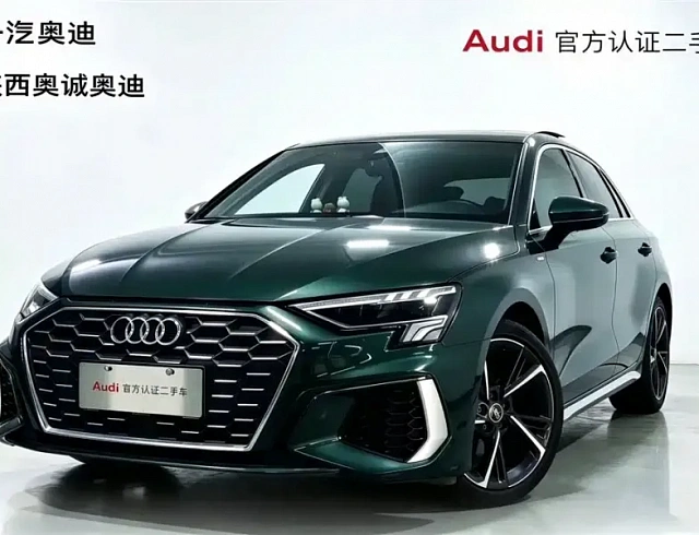 Audi A3 1.4 л 2024 г. Зелёный, пробег 22000 км
