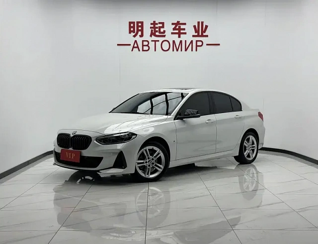 BMW 1 Series 1.5 л 2022 г. Белый, пробег 37000 км