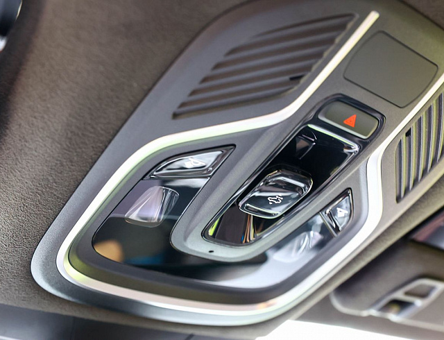 Geely Monjaro белый 2026