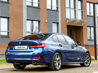 BMW 3 серии синий 2020