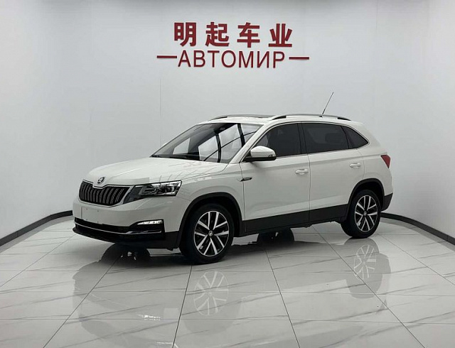 Skoda Kamiq 1.5 л 2022 г. Белый, пробег 32000 км