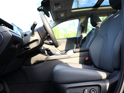 Toyota RAV4 черный 2026