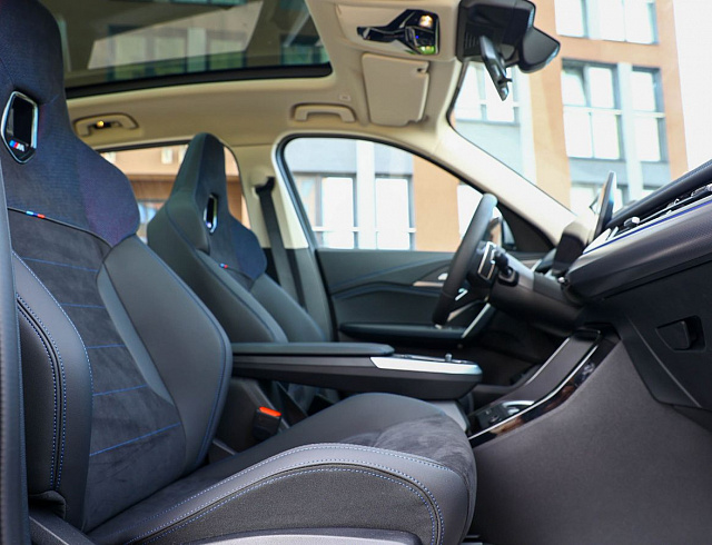 BMW X1 серый 2025