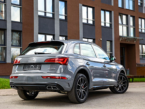 Audi Q5 серый 2026