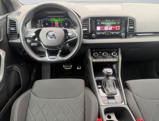 Skoda Karoq 2022 г. Белый, пробег 56532 км