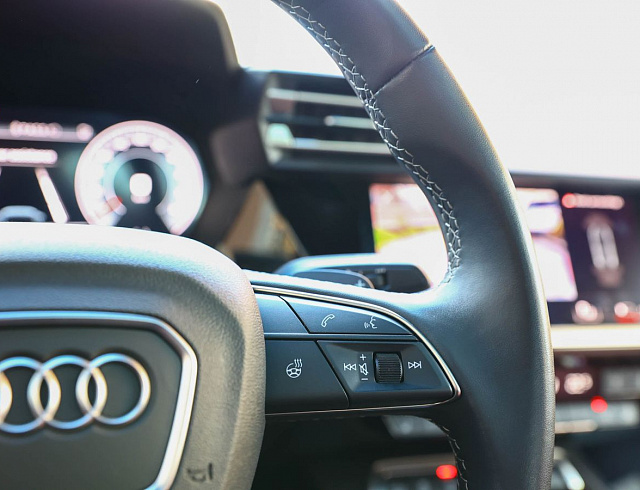 Audi A3 серый 2025
