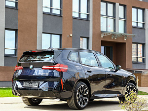 BMW X3 черный 2025