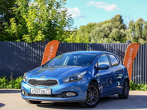 Kia Ceed синий 2012