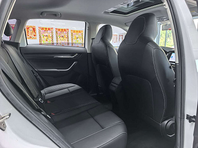 Skoda Kamiq 1.5 л 2023 г. Белый, пробег 25000 км