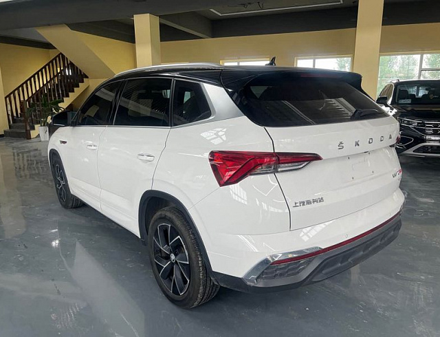Skoda Kamiq 1.2 л 2023 г. Белый, пробег 13000 км