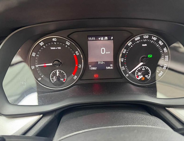 Skoda Octavia 1.4 л 2023 г. Белый, пробег 13899 км