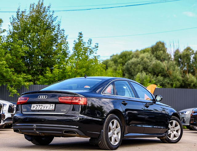 Audi A6 черный 2015