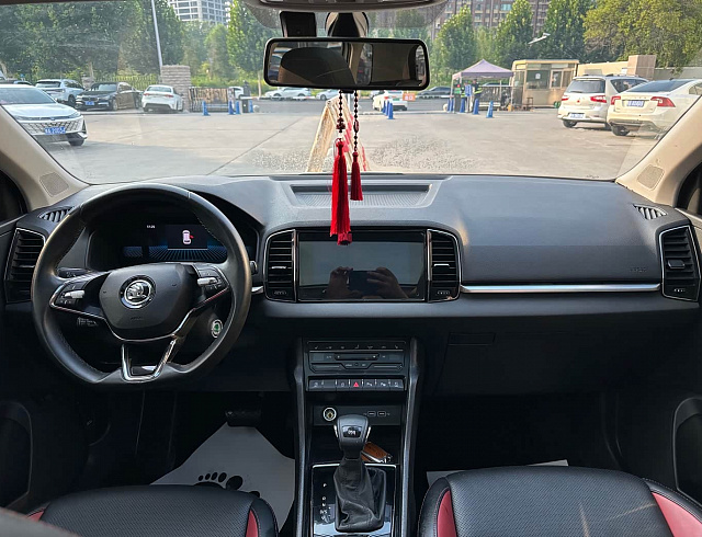 Skoda Karoq 1.4 л 2022 г. Белый, пробег 38000 км