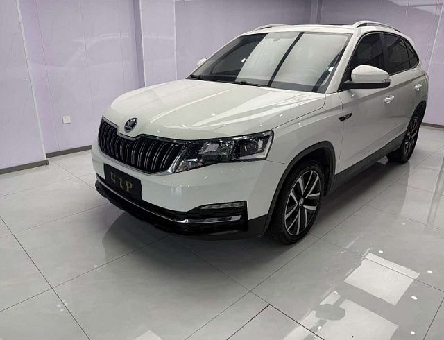 Skoda Kamiq 1.5 л 2022 г. Белый, пробег 44000 км