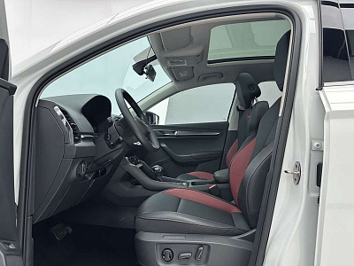 Skoda Karoq 1.4 л 2023 г. Белый, пробег 37000 км