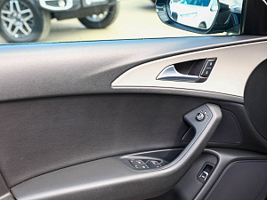 Audi A6 черный 2015