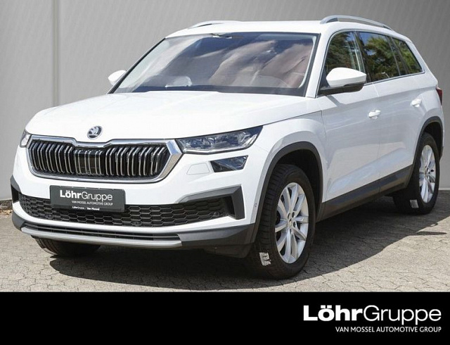 Skoda Kodiaq 2023 г. Белый, пробег 51342 км