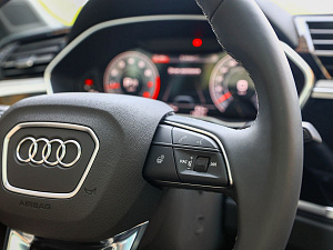 Audi Q3 серый 2026