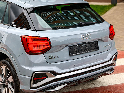Audi Q2 серый 2026