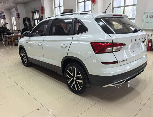 Skoda Kamiq 1.5 л 2023 г. Белый, пробег 16000 км