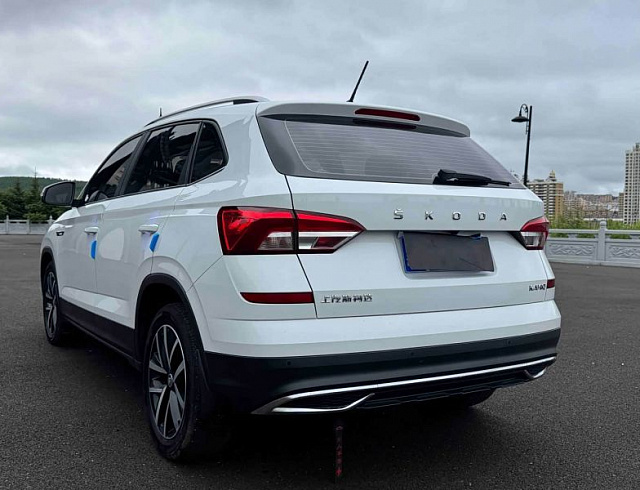 Skoda Kamiq 1.5 л 2023 г. Белый, пробег 32000 км