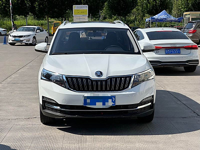 Skoda Kamiq 1.5 л 2023 г. Белый, пробег 21000 км